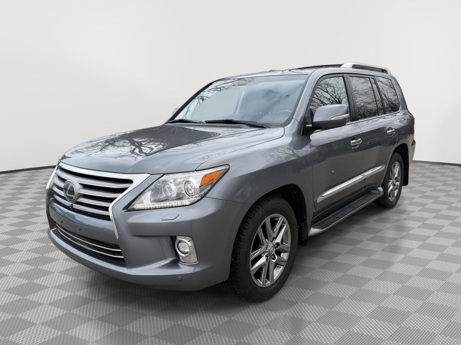 Used 2015 Lexus LX 570 4WD image 3