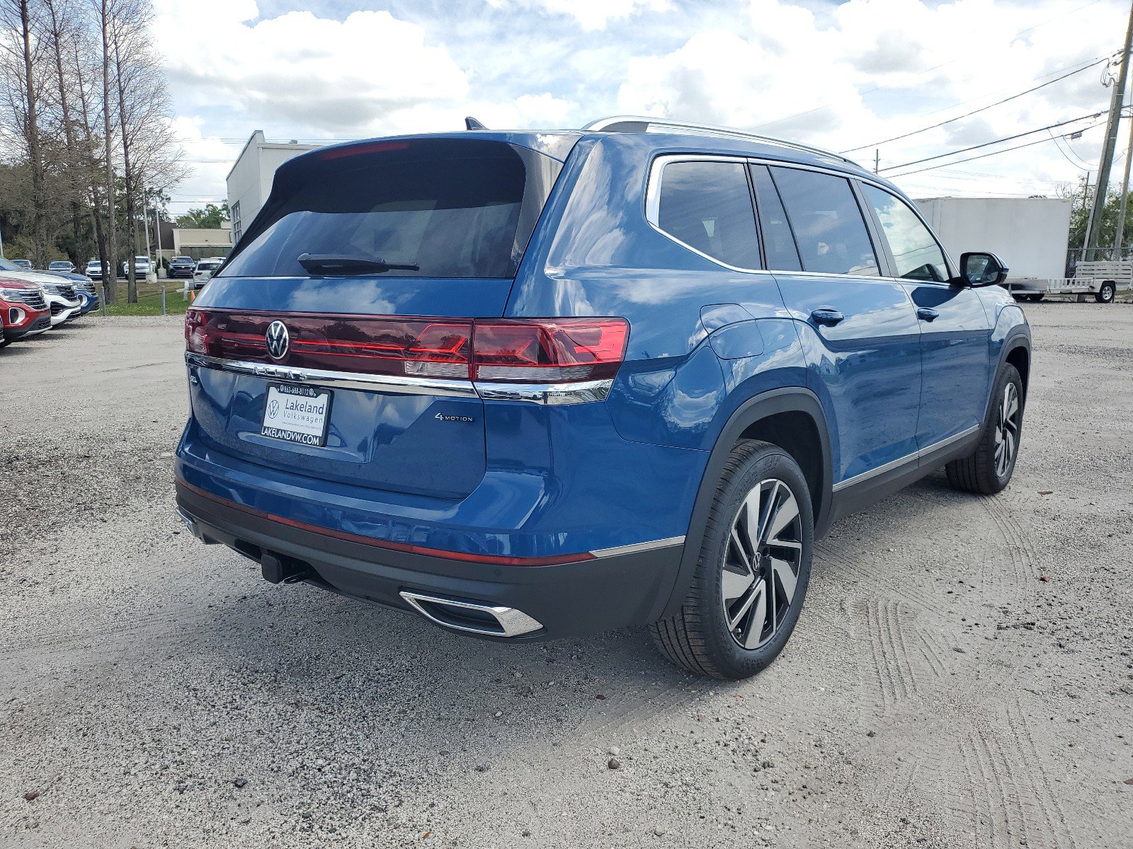New 2025 Volkswagen Atlas SEL image 6
