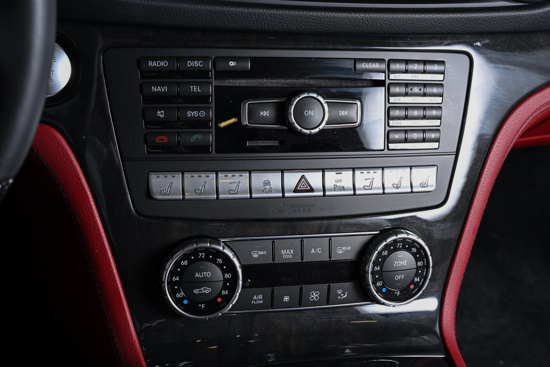 Used 2014 Mercedes-Benz SL 550 image 18