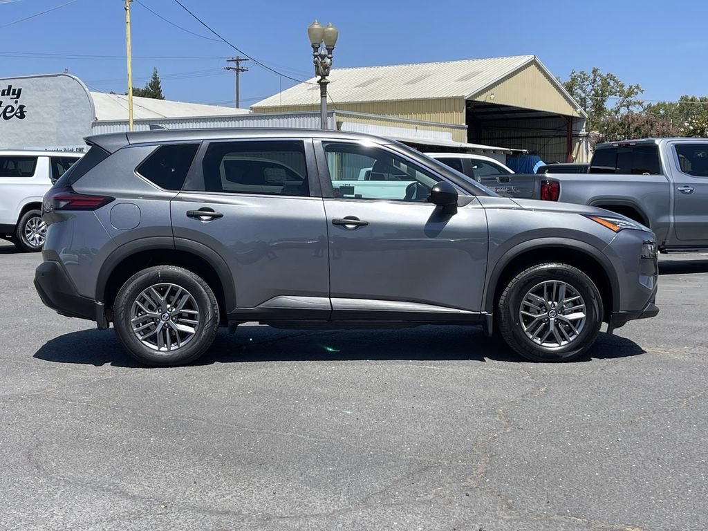 Used 2021 Nissan Rogue S FWD image 35