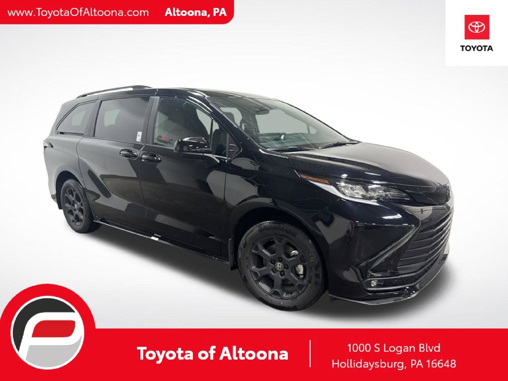 New 2026 Toyota Sienna XLE Woodland Edition