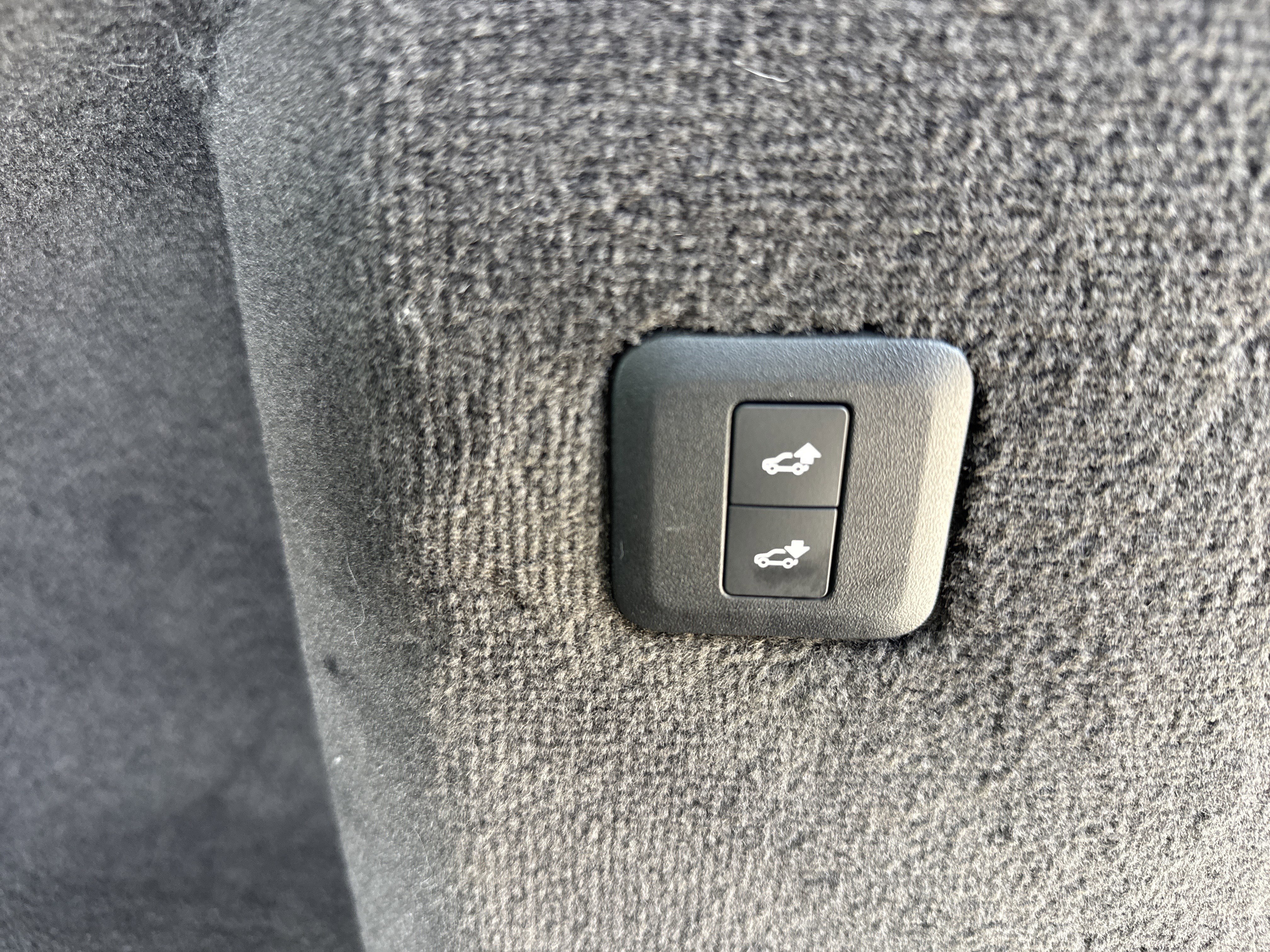 Used 2019 Land Rover Range Rover Sport HSE image 36