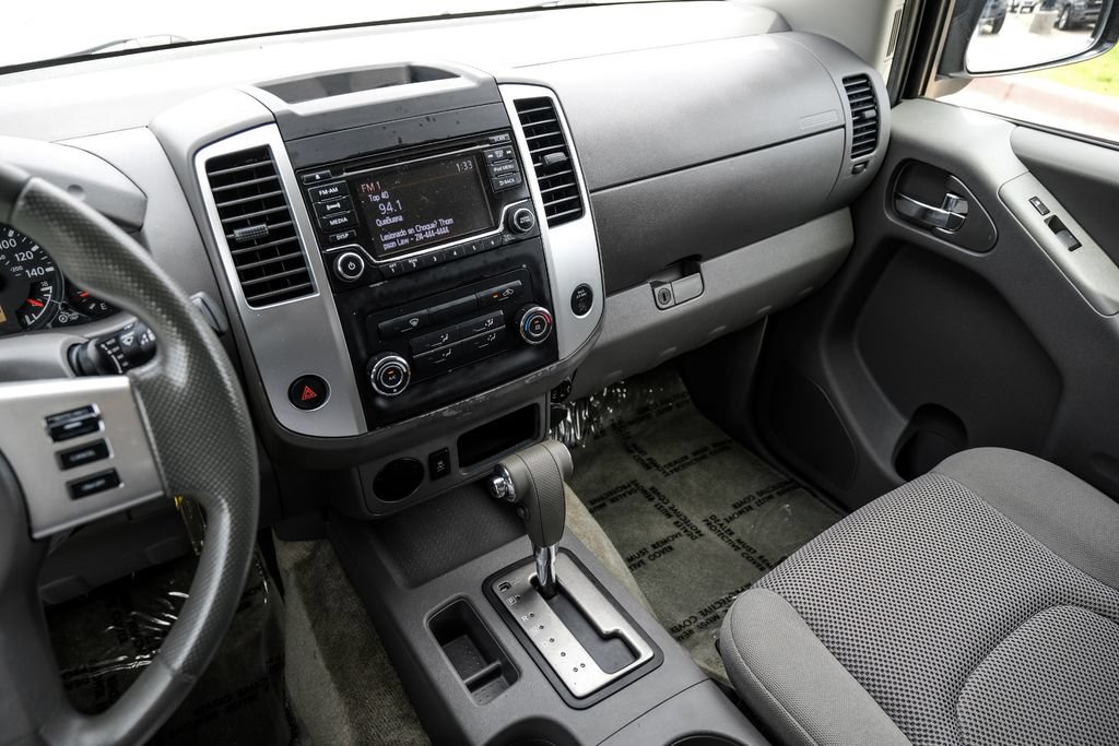 Used 2018 Nissan Frontier SV RWD image 19
