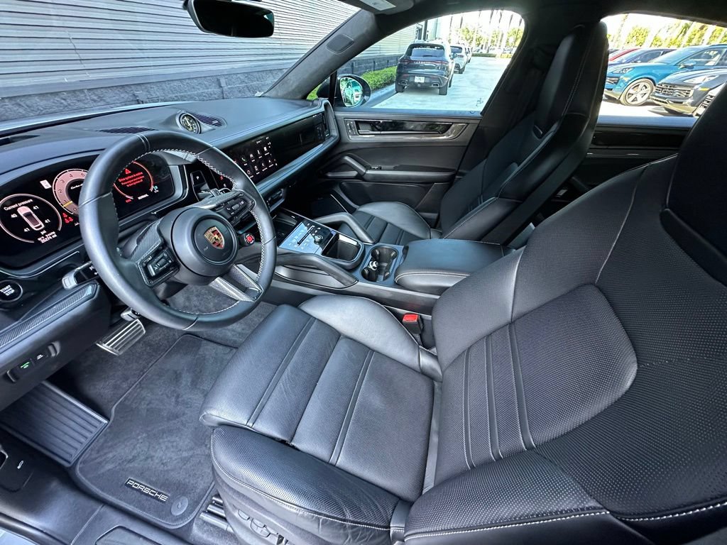 Certified 2024 Porsche Cayenne Turbo GT AWD/4WD image 4
