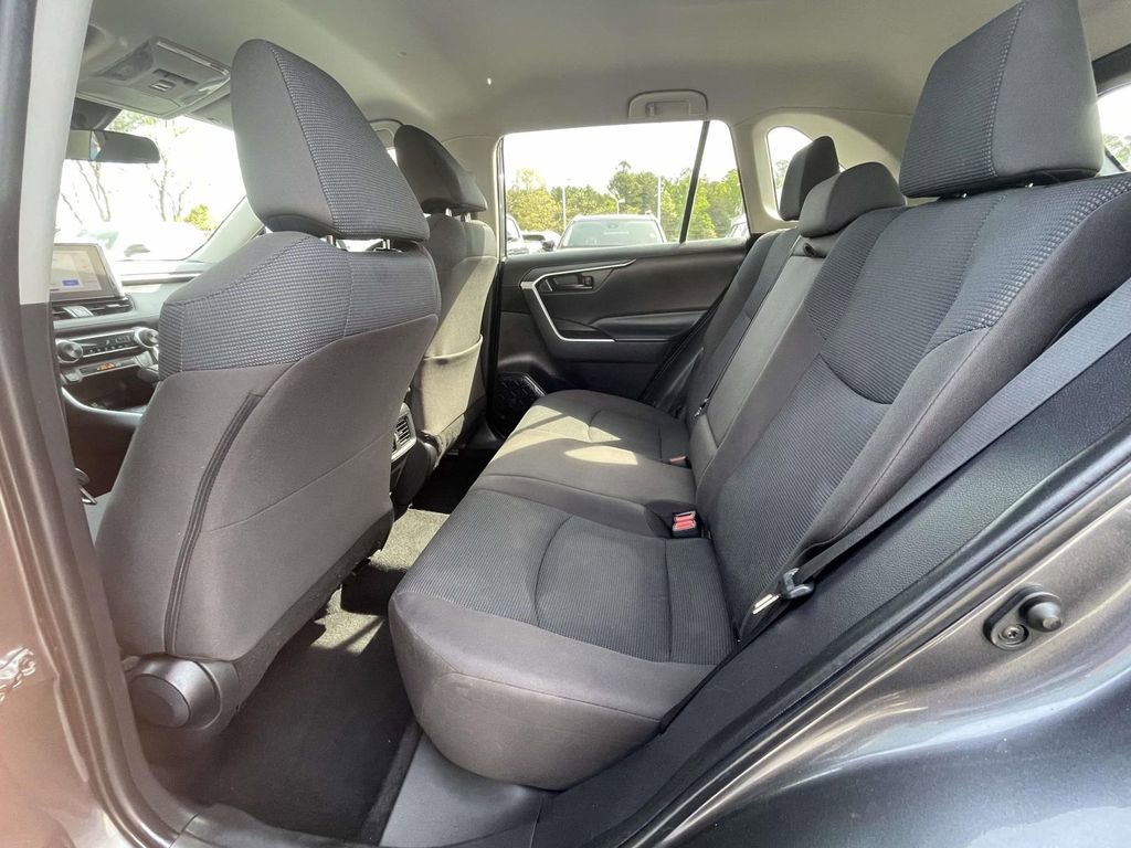 Used 2023 Toyota RAV4 LE FWD image 13
