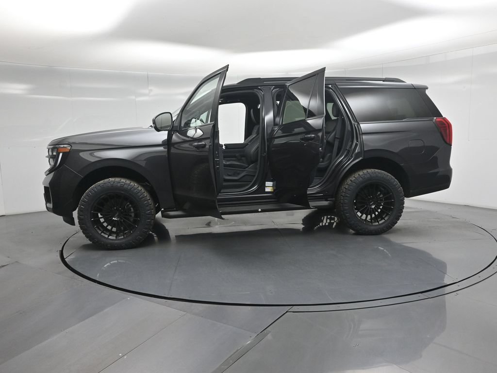 New 2026 Ford Expedition Platinum w/ Stealth Appearance Package AWD/4WD image 33