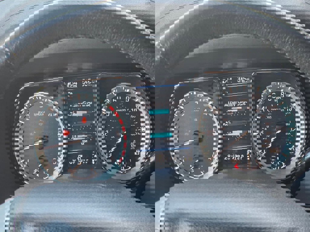 Used 2019 Nissan Titan SV w/ SV Convenience Package image 20