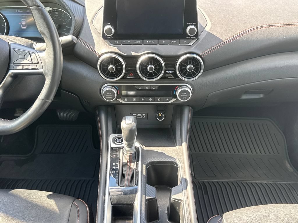 Used 2023 Nissan Sentra SR w/ SR Premium Package FWD image 19