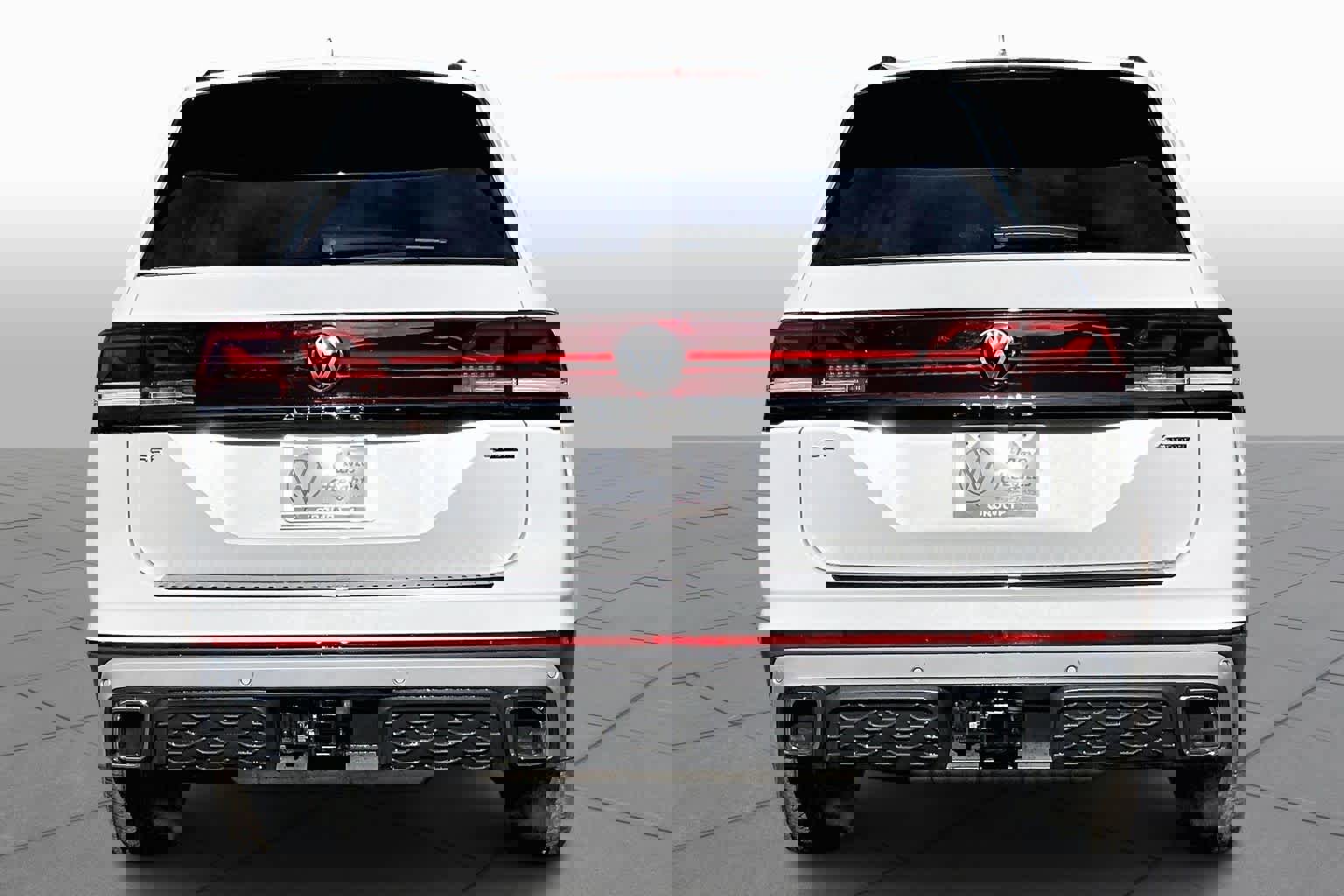 New 2026 Volkswagen Atlas Peak Edition image 4