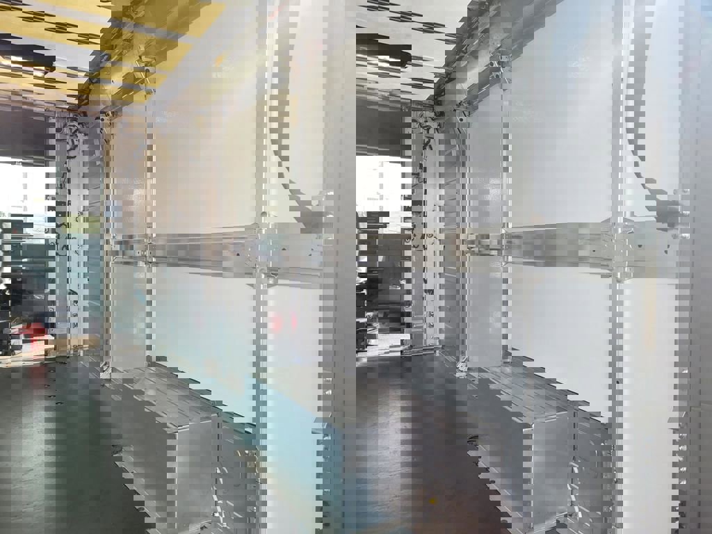 New 2025 Chevrolet Brightdrop 600 w/ Battery Pack, Max Range image 13