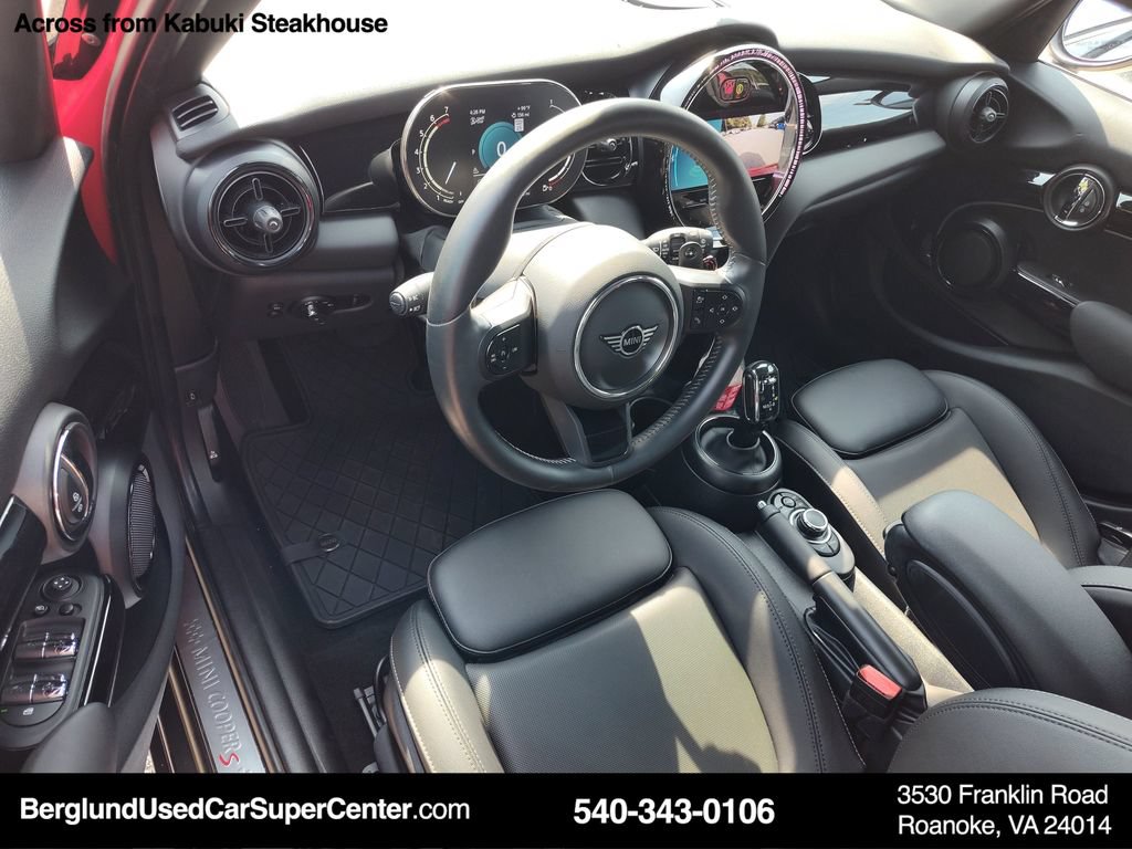 Used 2023 MINI Cooper S FWD image 17