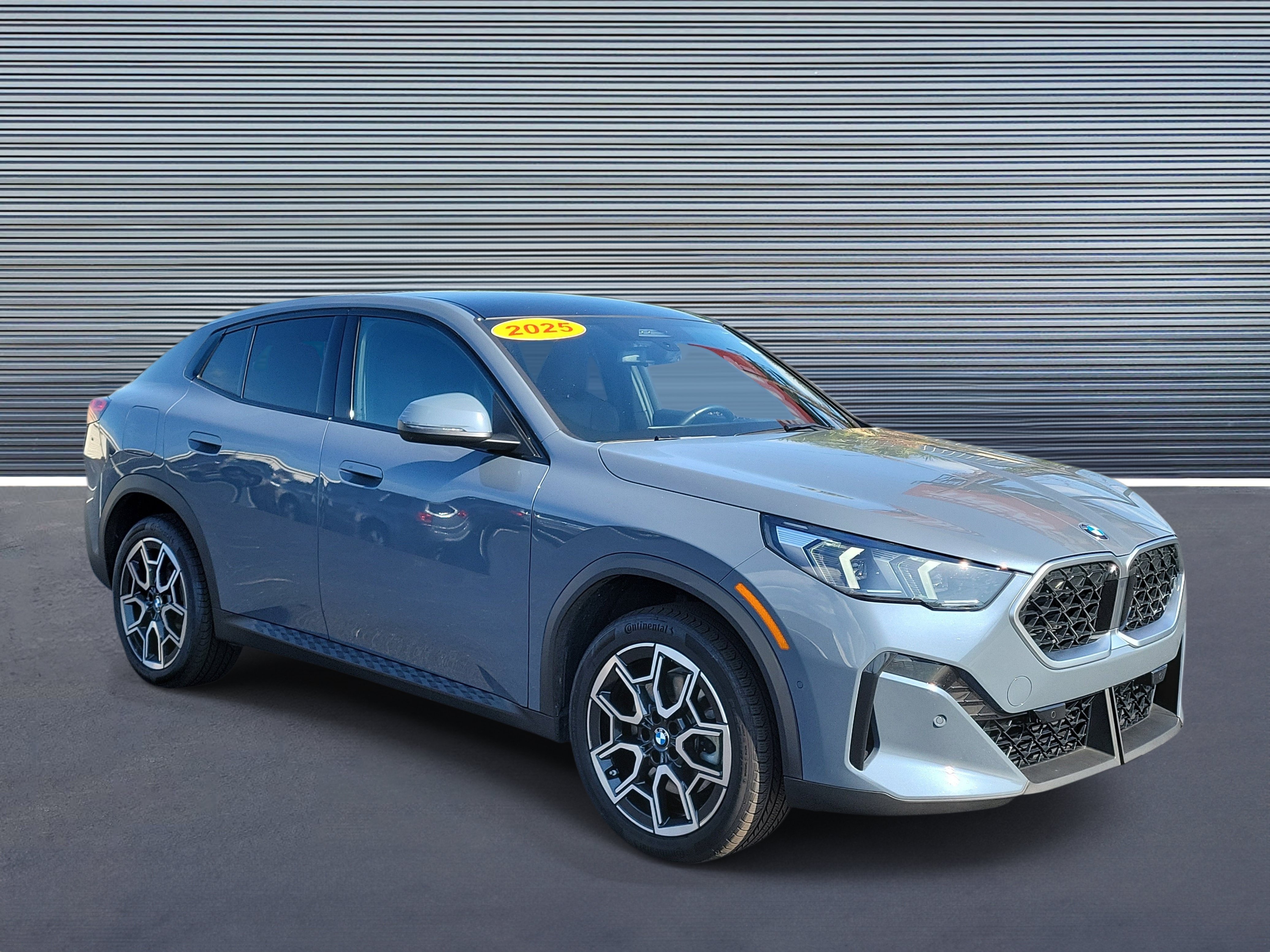 Used 2025 BMW X2 xDrive28i AWD/4WD video 2