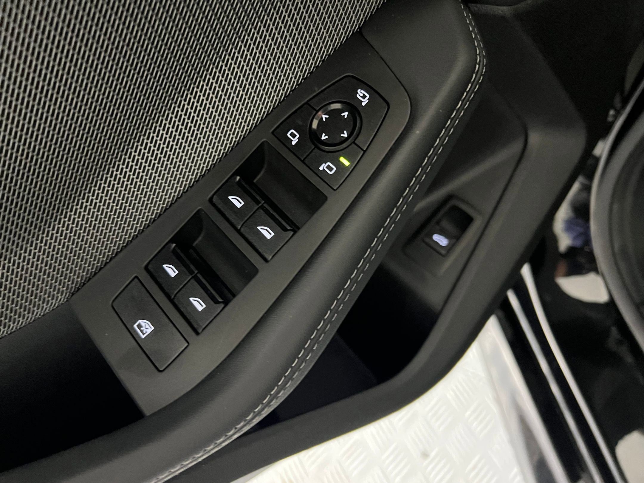 Used 2025 BMW 228i xDrive w/ Premium Package AWD/4WD image 24