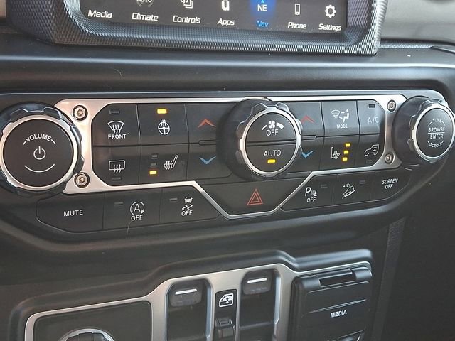 Used 2020 Jeep Wrangler Unlimited Sahara image 17