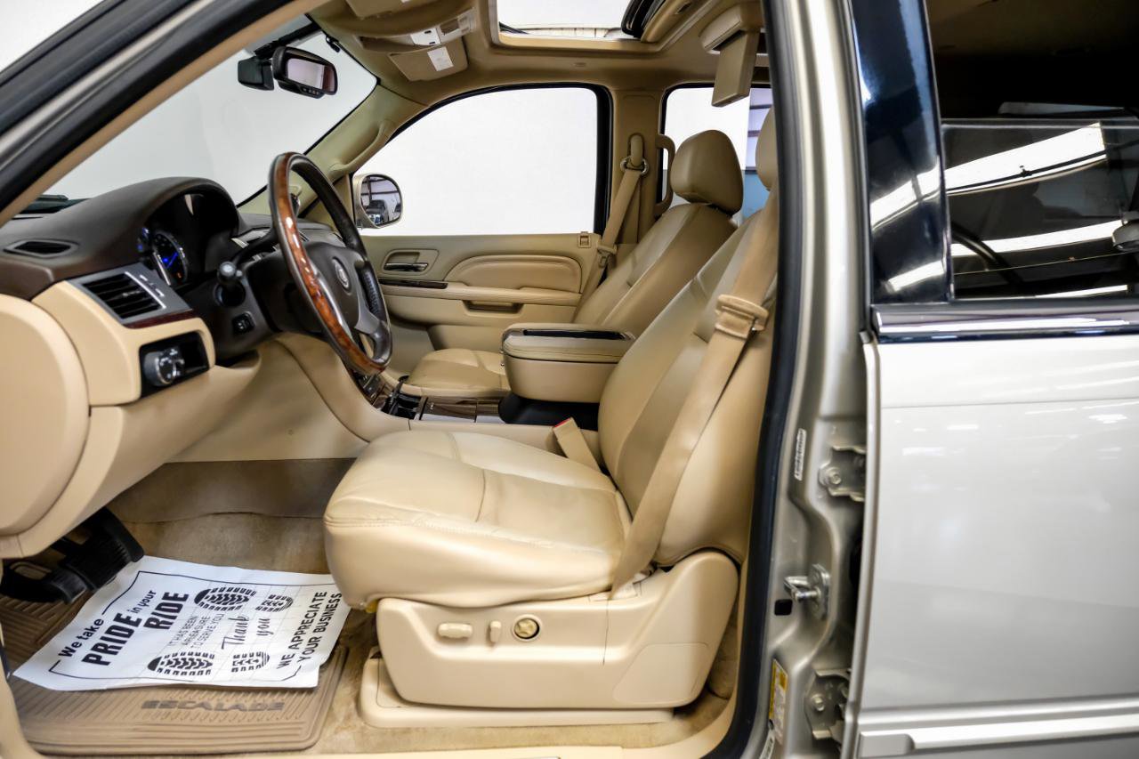 Used 2014 Cadillac Escalade Premium image 4