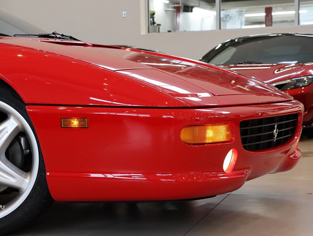 Used 1998 Ferrari F355 Berlinetta image 16