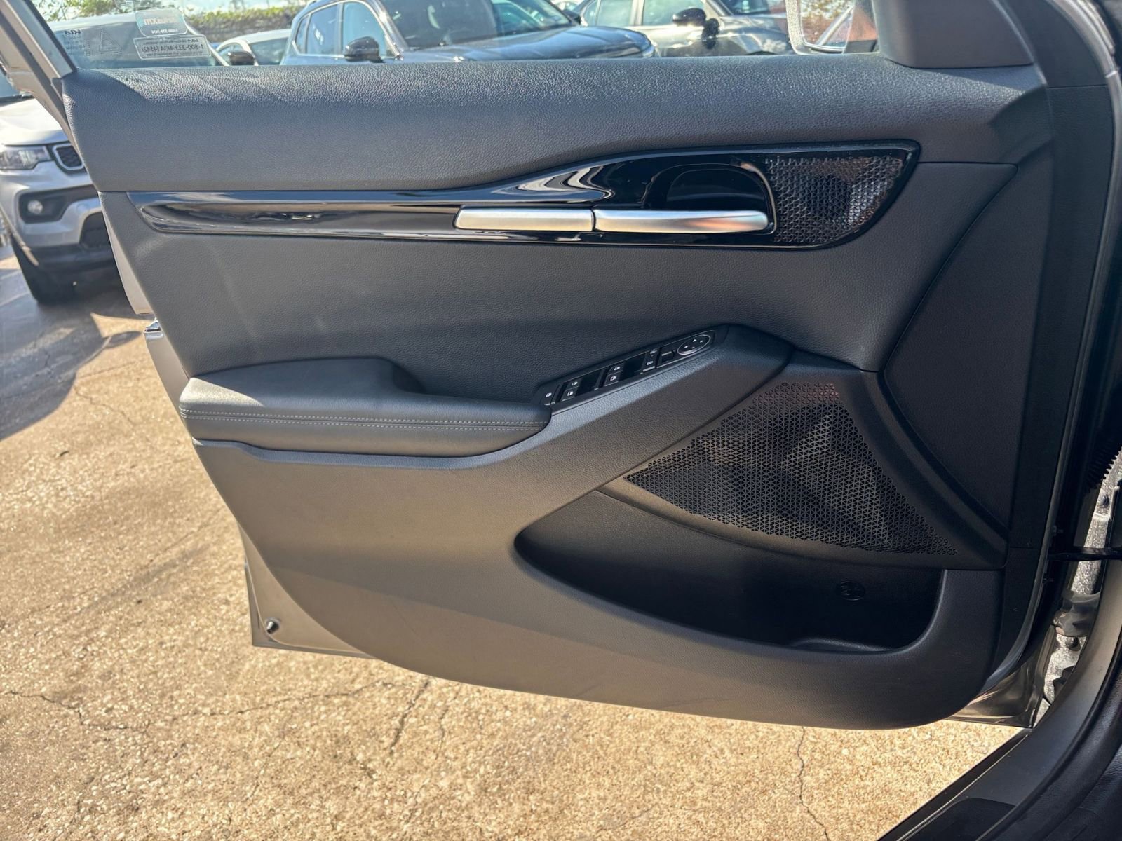 Used 2025 Kia Seltos S image 18