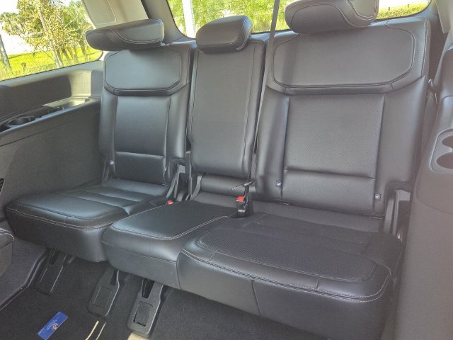 Certified 2025 Ford Expedition Platinum AWD/4WD image 14
