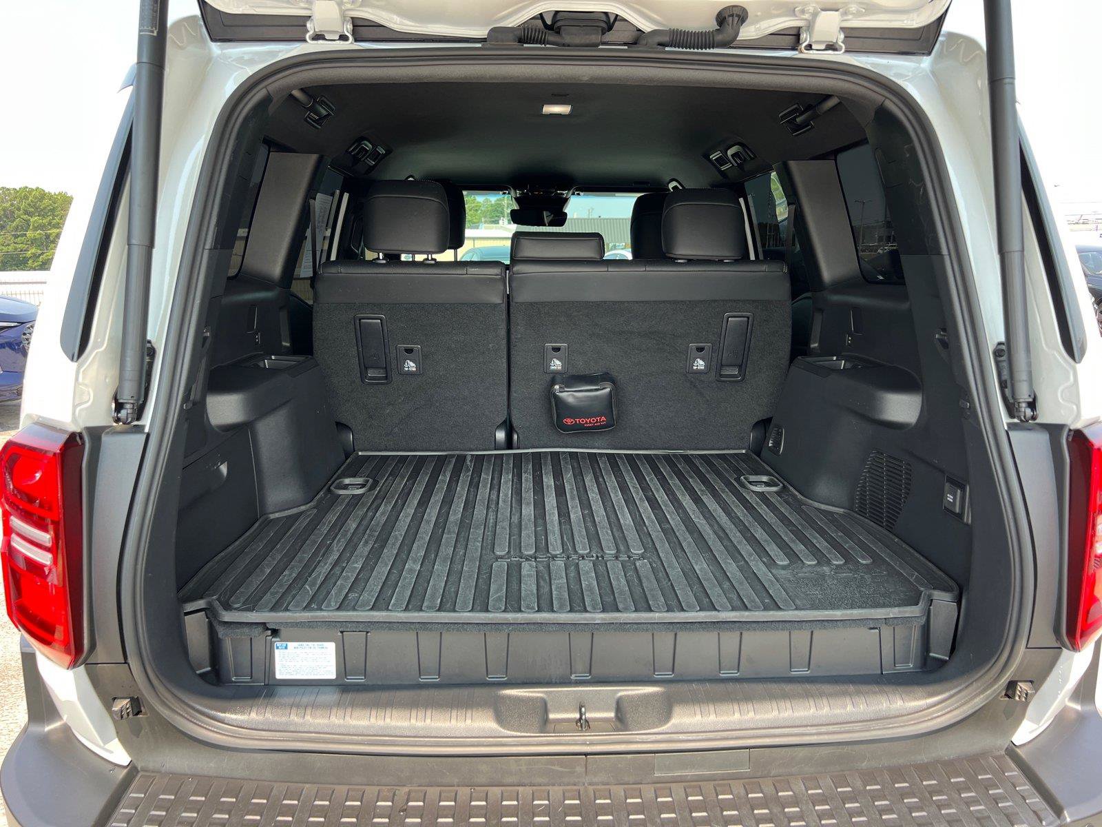 Used 2024 Toyota Land Cruiser AWD/4WD image 18