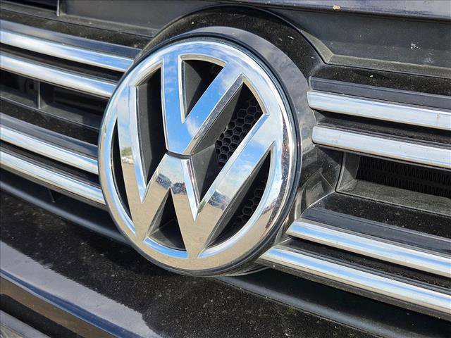 Used 2017 Volkswagen Tiguan Wolfsburg Edition image 8