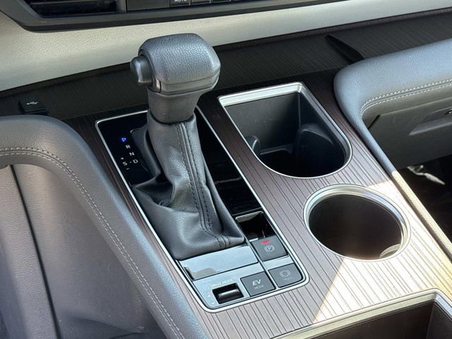 Used 2024 Toyota Sienna LE image 22