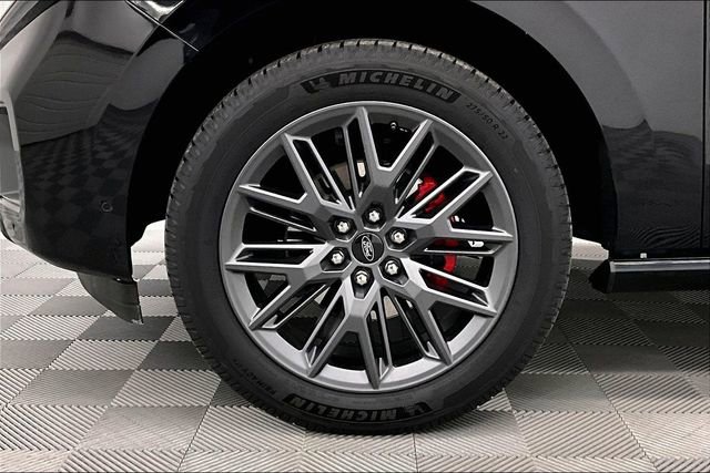 Used 2025 Ford Expedition Platinum w/ Stealth Performance Package image 10