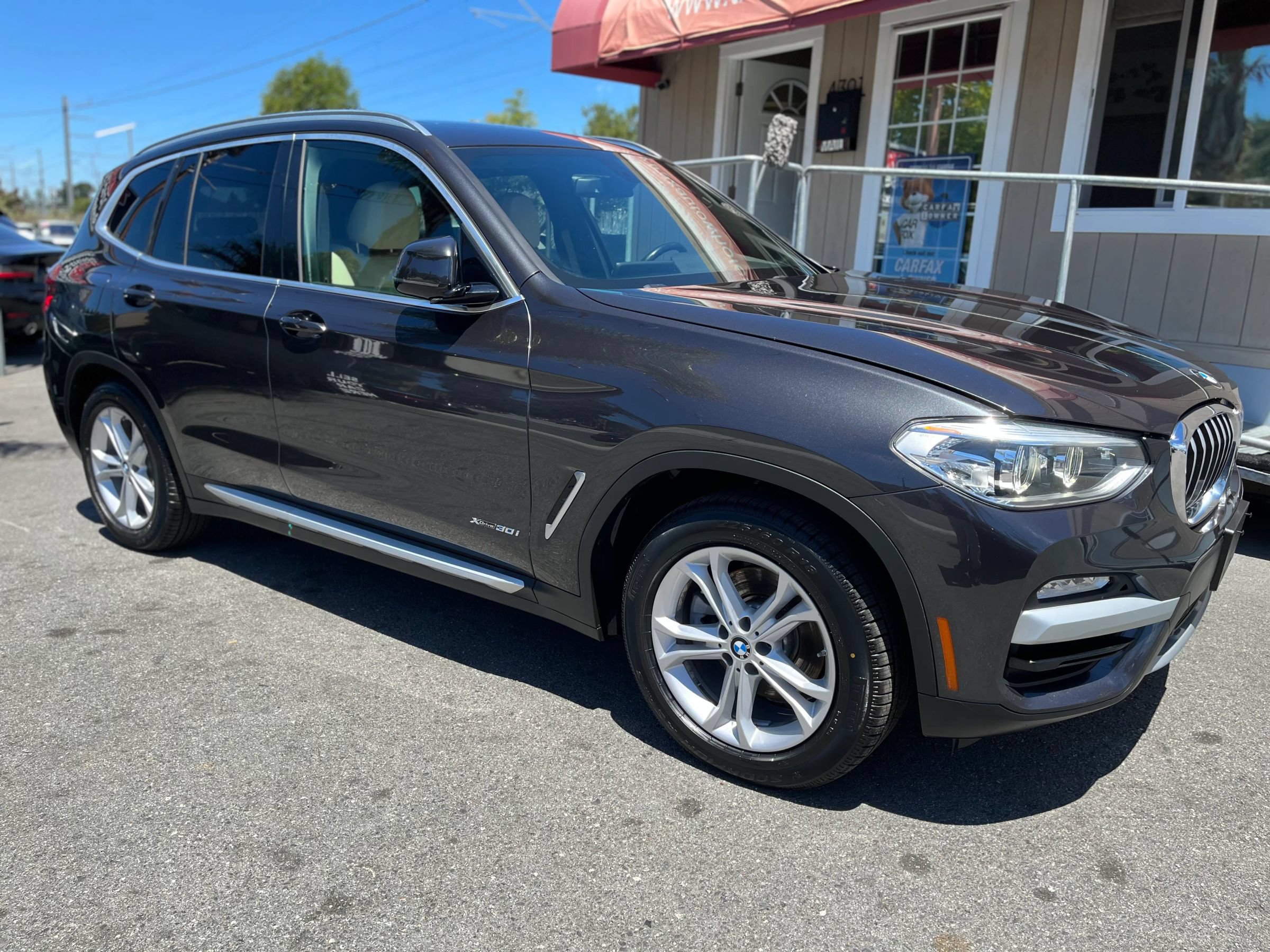 Used 2018 BMW X3 xDrive30i AWD/4WD image 1