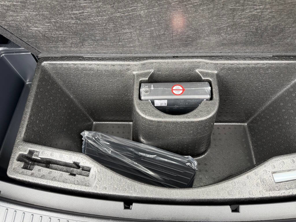 Used 2025 Ford Explorer Platinum w/ LUX Leather Package image 45