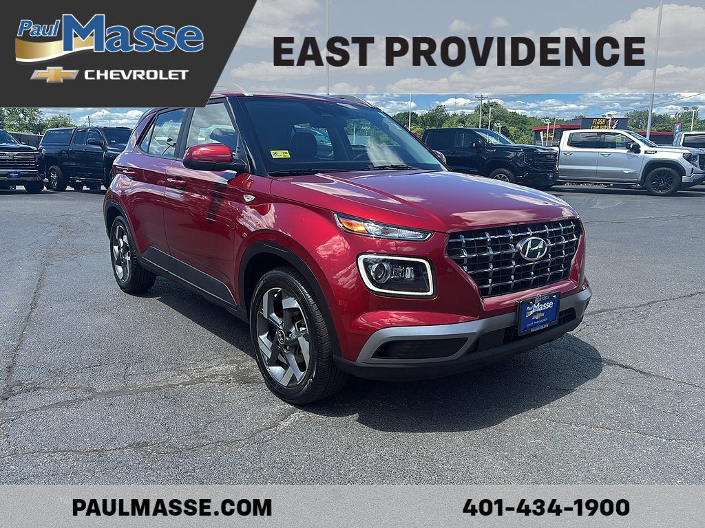 Used 2023 Hyundai Venue Limited w/ Cargo Package FWD image 4