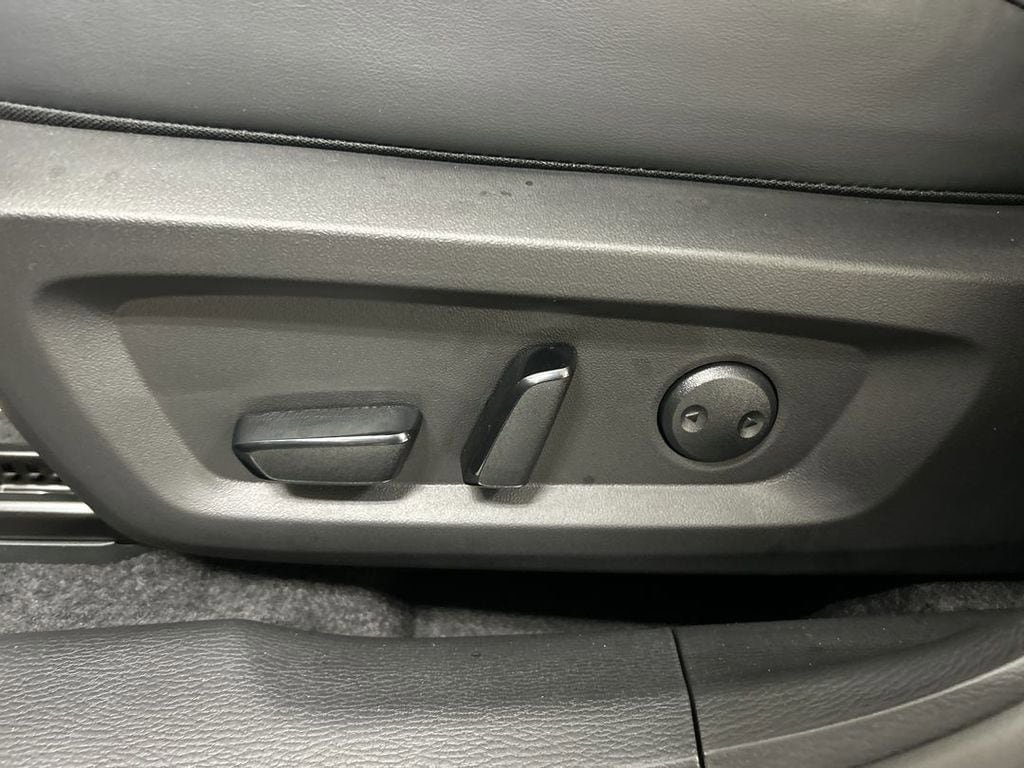 New 2026 Mitsubishi Outlander SE AWD/4WD image 10