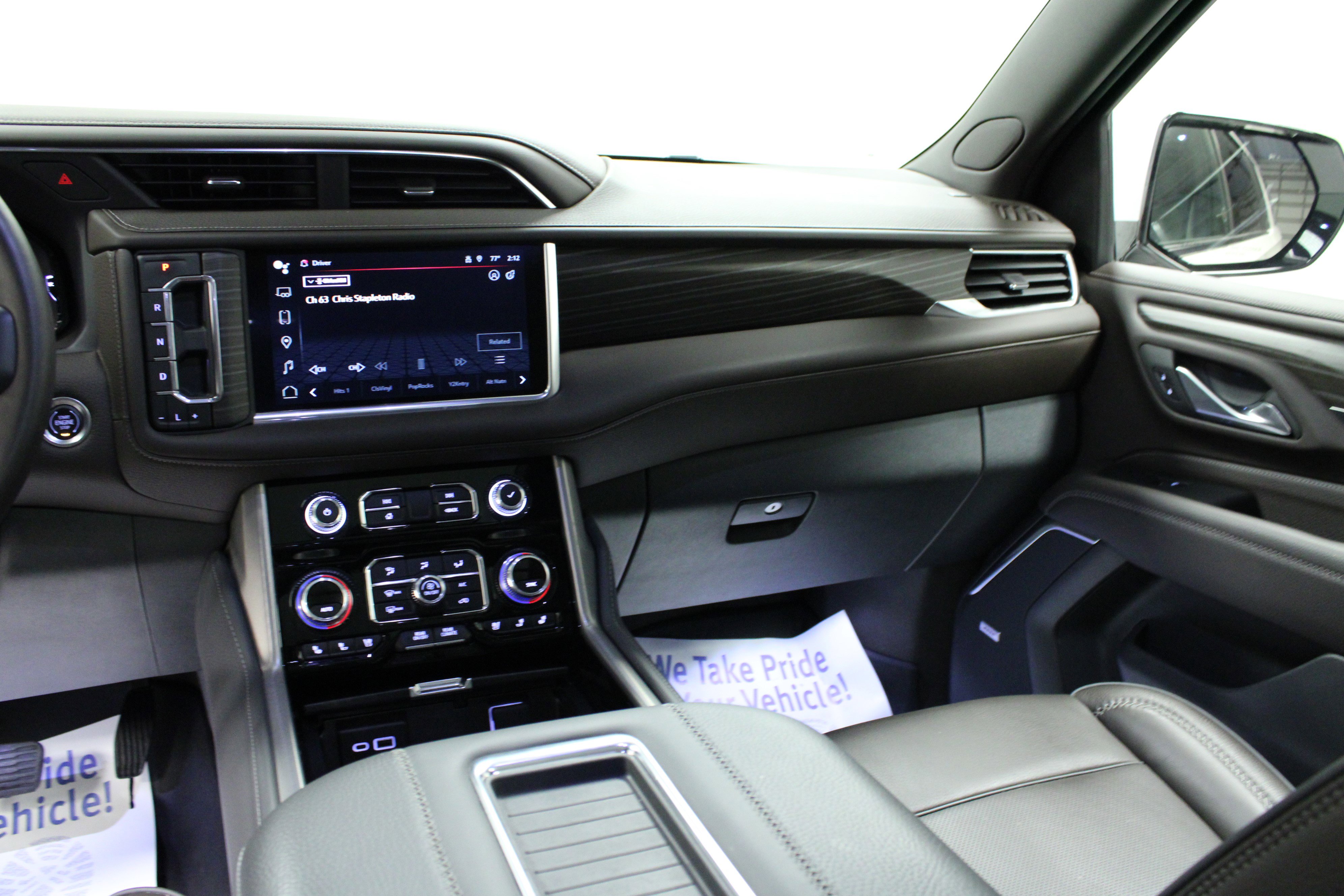 Used 2024 GMC Yukon XL Denali image 20