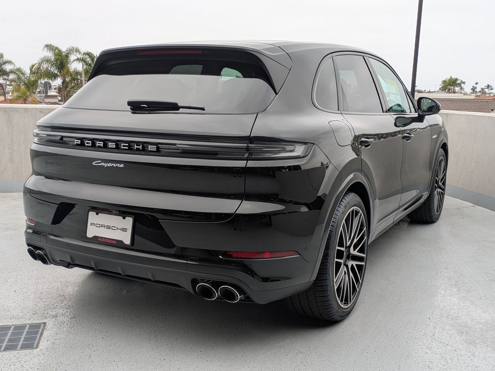New 2026 Porsche Cayenne E-Hybrid image 9