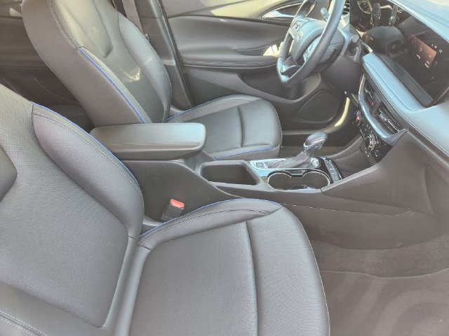 Used 2025 Buick Encore GX Sport Touring FWD image 14