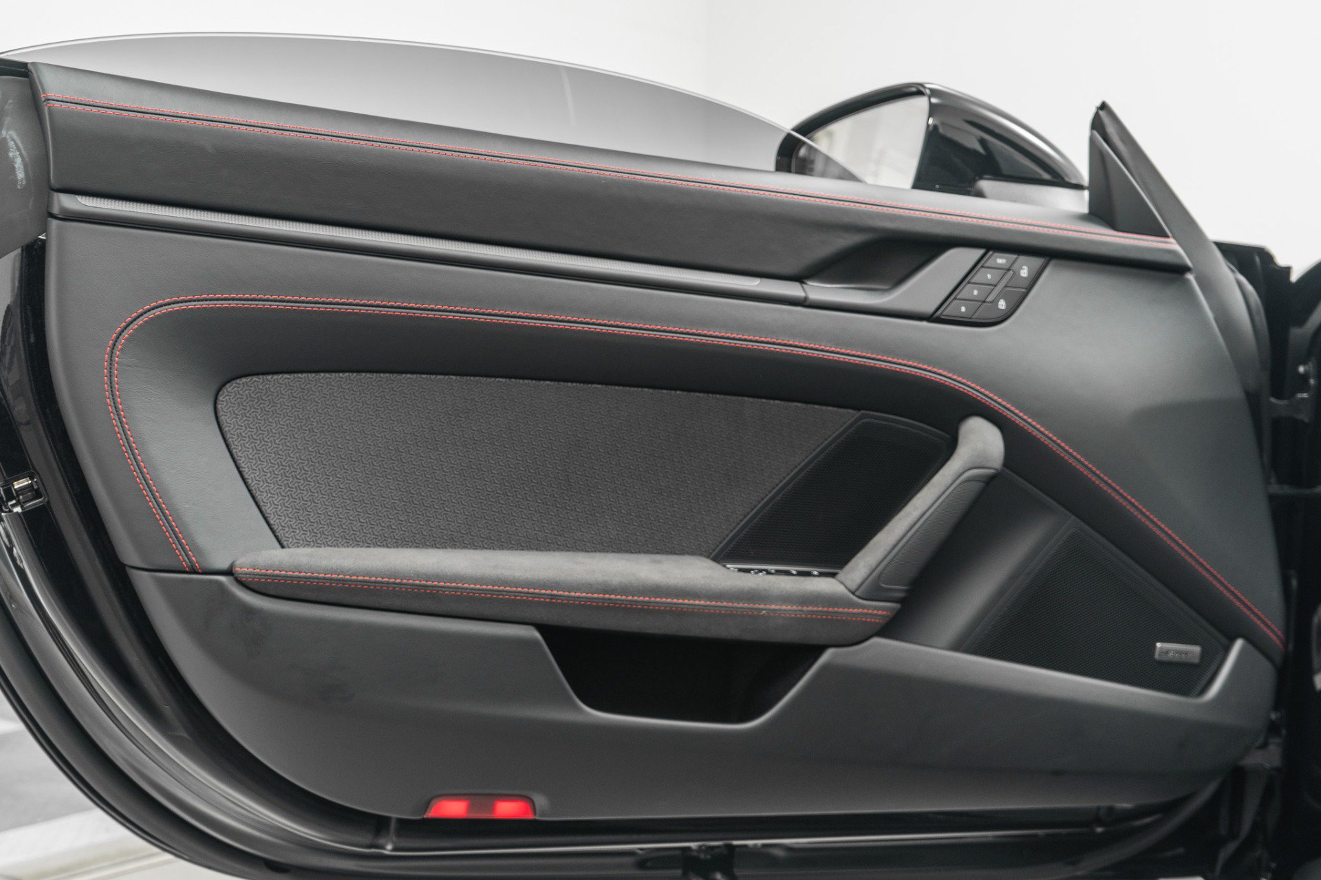 Used 2026 Porsche 911 GTS image 42