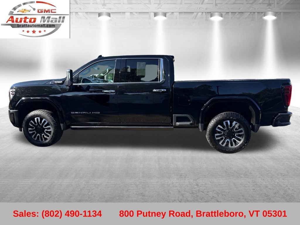 Used 2024 GMC Sierra 3500 Denali Ultimate AWD/4WD image 2
