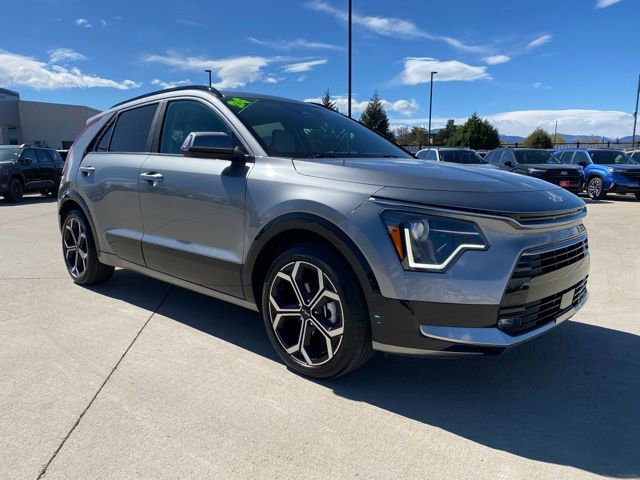 Used 2024 Kia Niro EX Touring image 7