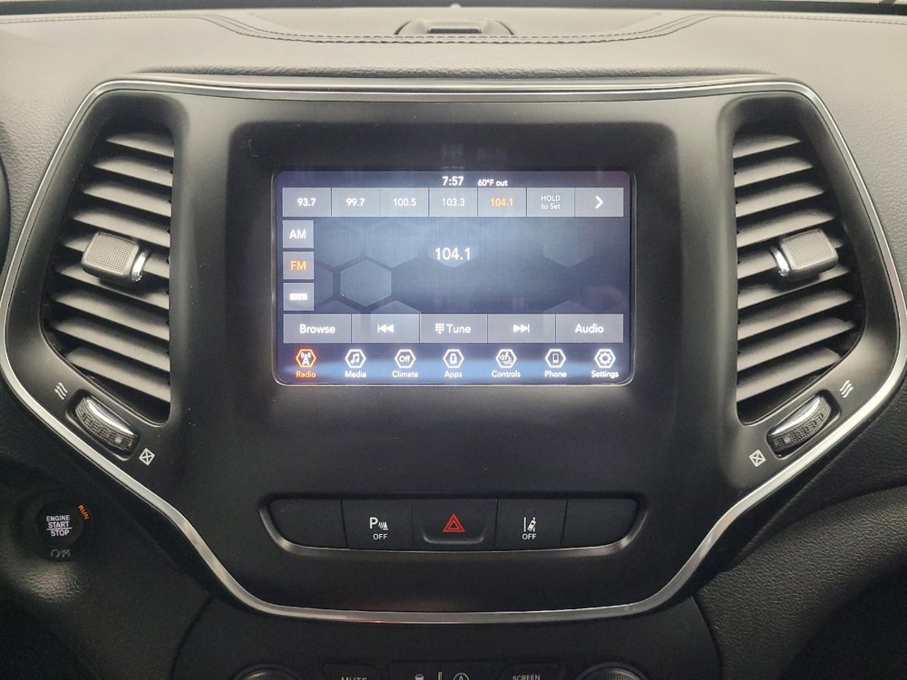 Used 2021 Jeep Cherokee Latitude Lux image 25