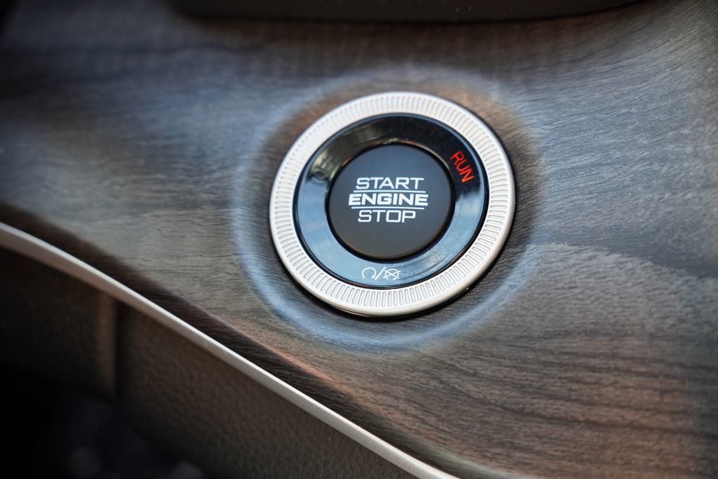 Certified 2021 Jeep Grand Cherokee L Limited image 34