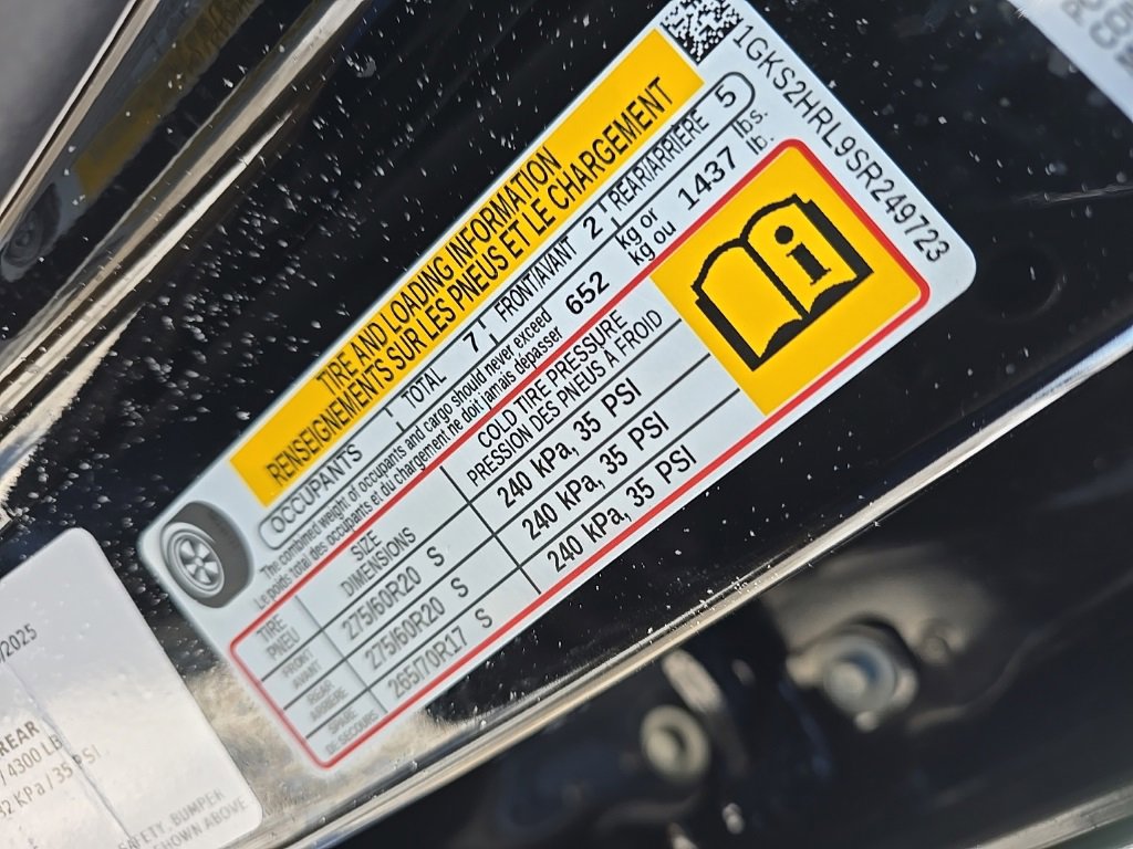 Used 2025 GMC Yukon XL AT4 w/ AT4 Premium Package image 10