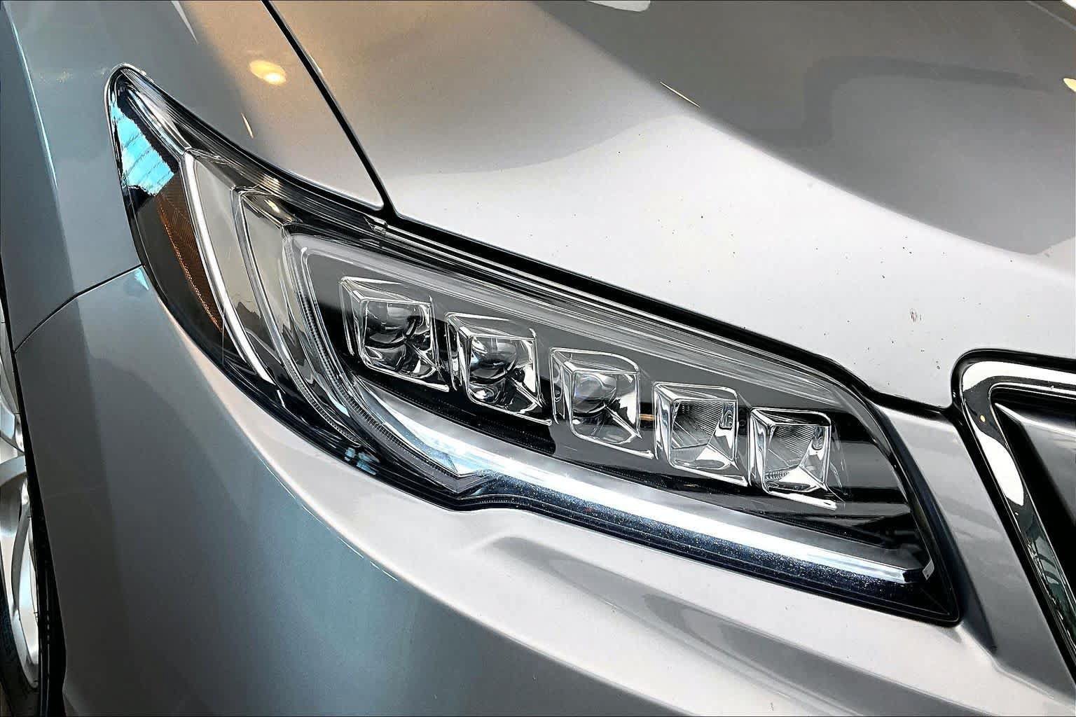 Used 2017 Acura RDX w/ Technology Package FWD image 26