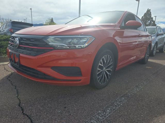 Used 2021 Volkswagen Jetta SE w/ SE Cold Weather Package video 3