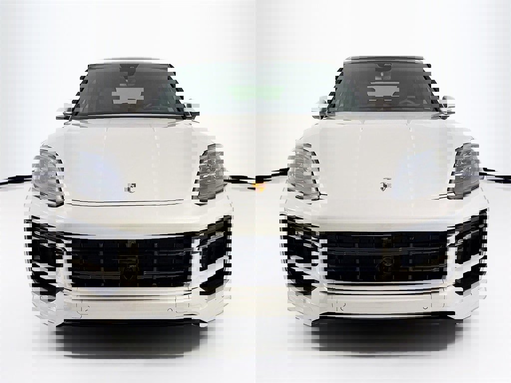 New 2026 Porsche Cayenne Coupe image 6