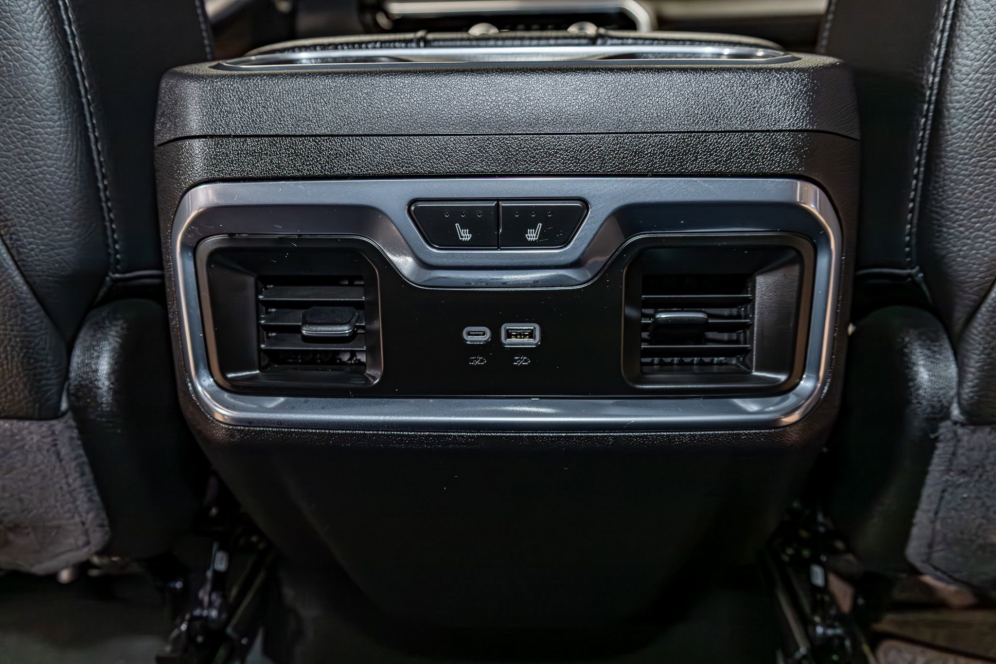 Used 2025 GMC Sierra 3500 Denali w/ Denali Reserve Package image 26