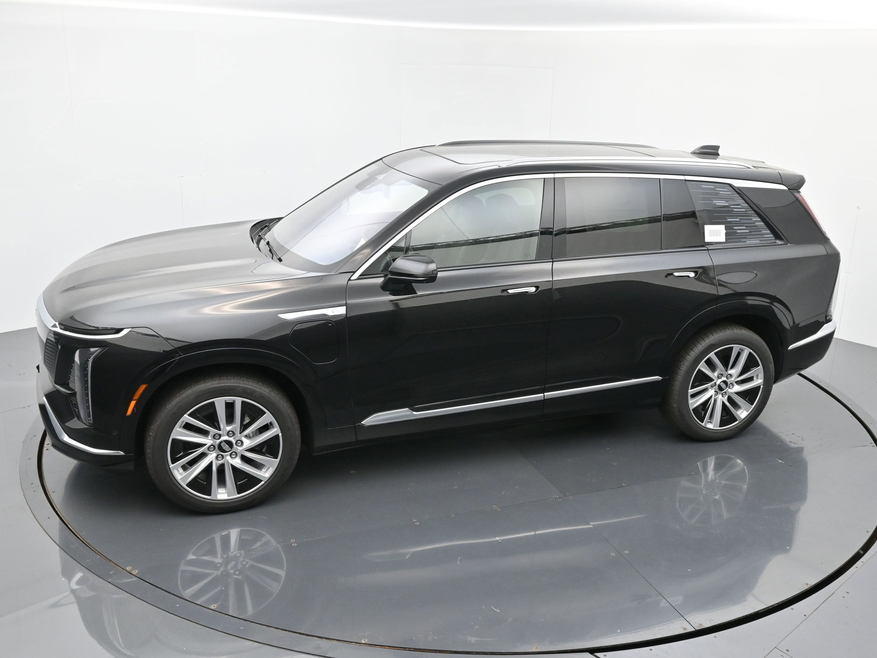 New 2026 Cadillac Vistiq Luxury w/ LPO, Floor Liner Package image 24