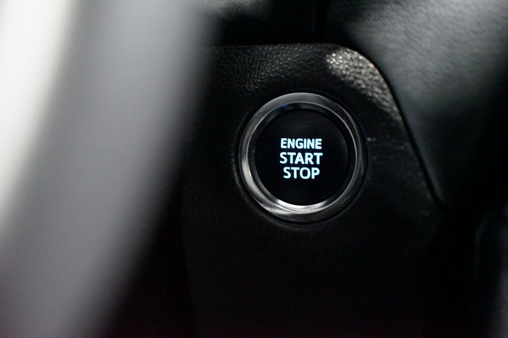 Used 2020 Toyota RAV4 XLE image 22