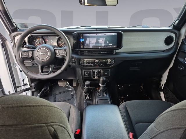 Used 2024 Jeep Wrangler Unlimited Sport AWD/4WD image 12