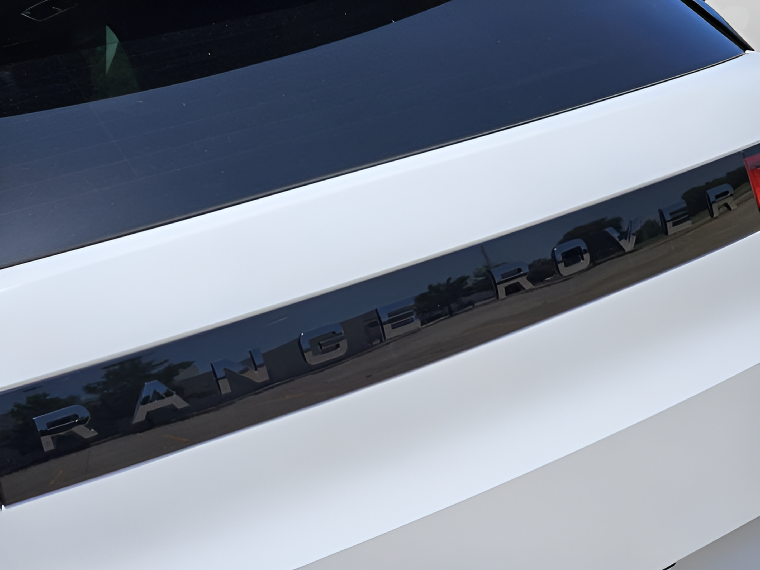 Used 2025 Land Rover Range Rover Sport Dynamic SE AWD/4WD image 30