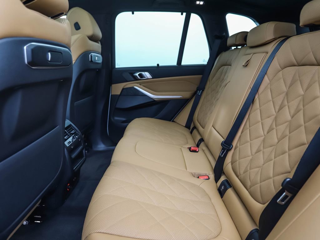 Certified 2024 BMW X5 xDrive40i w/ Executive Package image 21