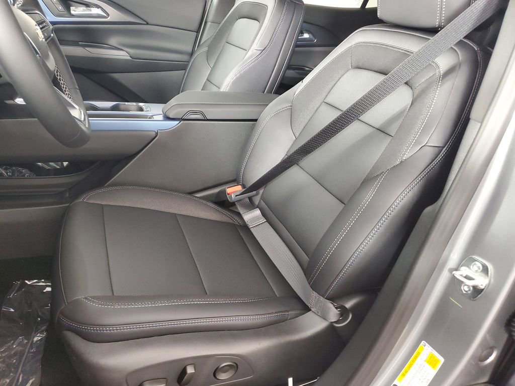 New 2026 Chevrolet Equinox EV LT image 12