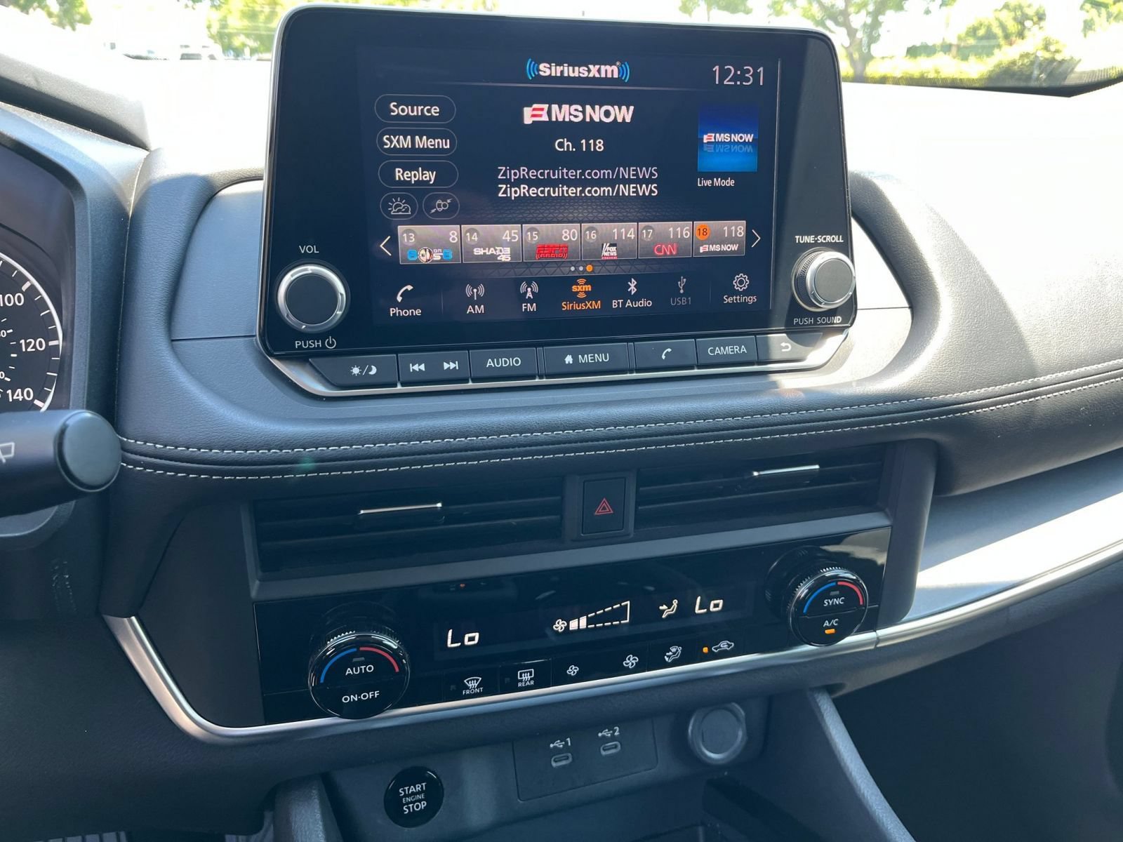 Used 2025 Nissan Rogue SV FWD image 17